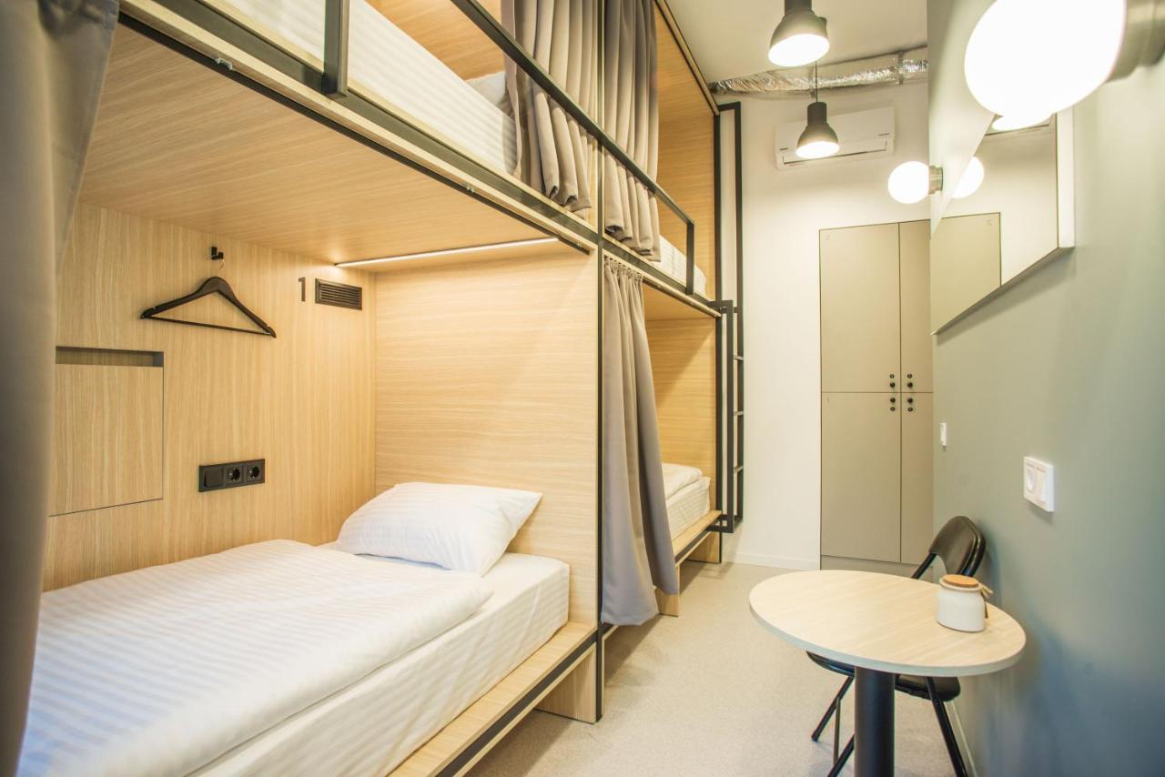 Capsule Hotel & Hostel Харків Екстер'єр фото