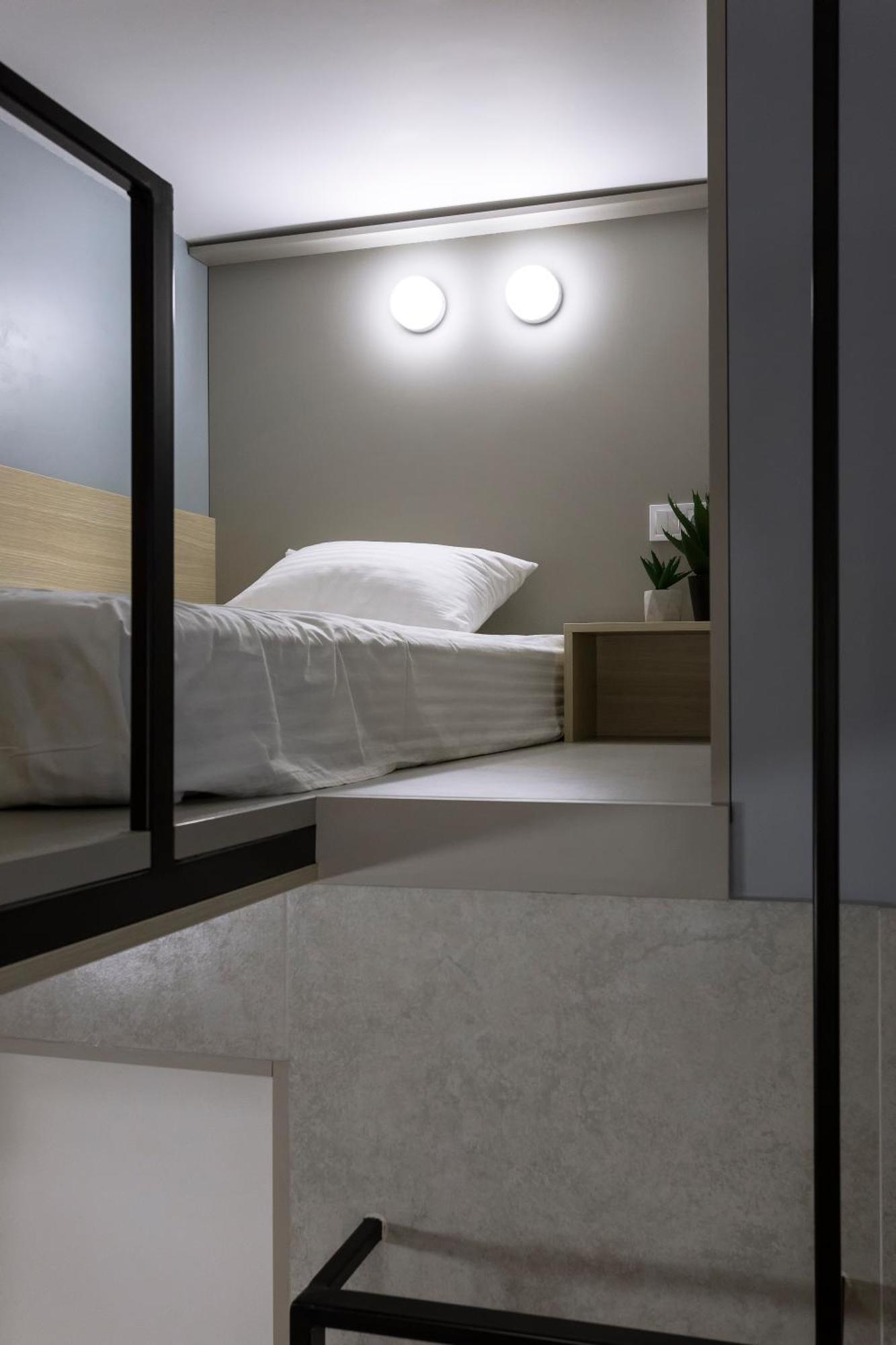 Capsule Hotel & Hostel Харків Екстер'єр фото